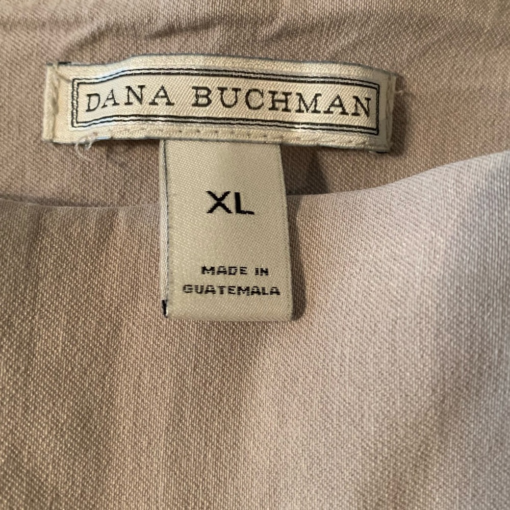Dana Buchman Light Tan Shorts - Picture 3 of 10